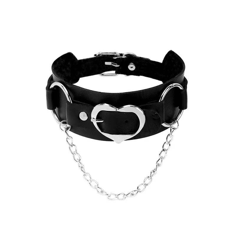 Gothic Choker Necklace Covering the Neck - Image 5