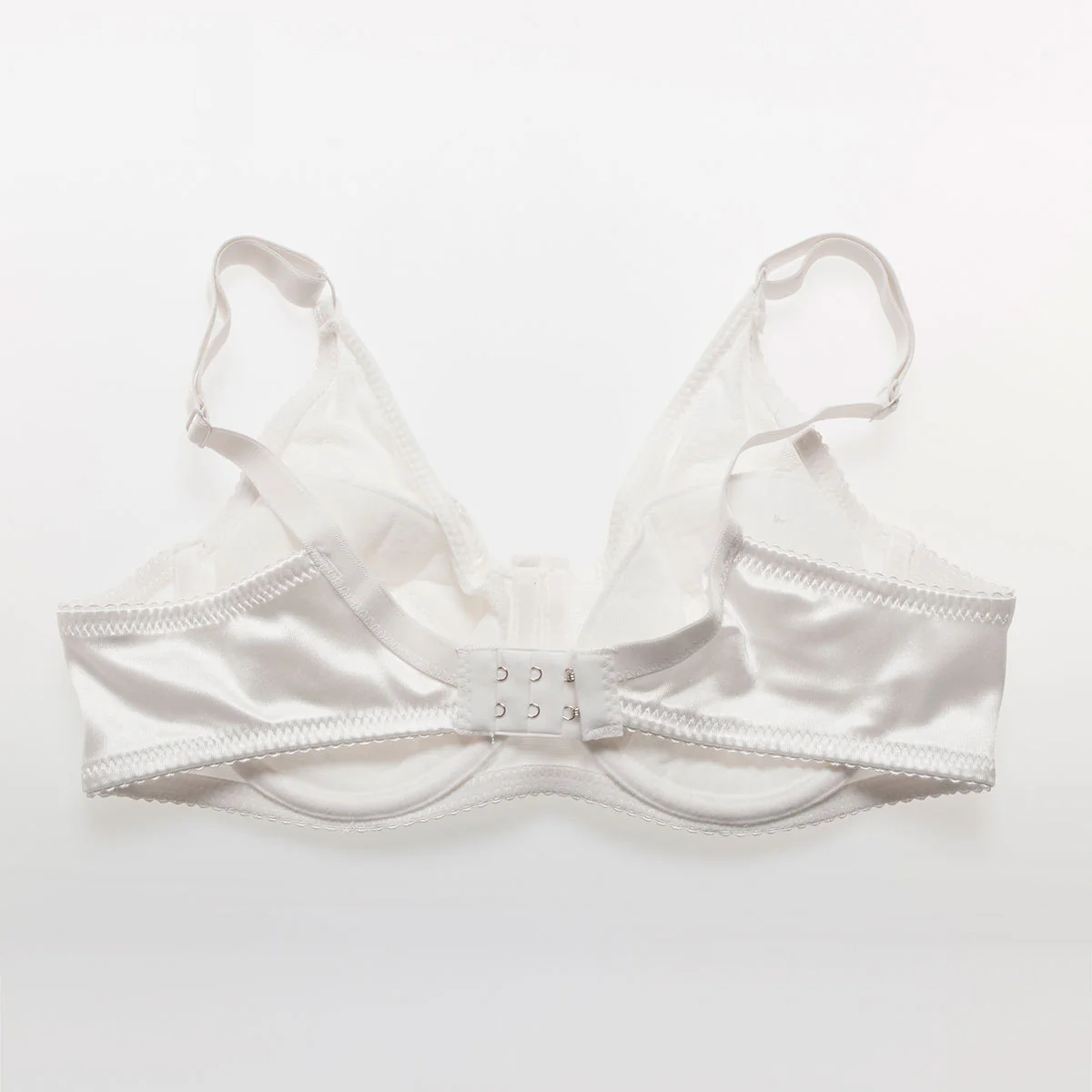 Teardrop Shaped Silicone Breast Forms with White Pocket Bra - Image 10